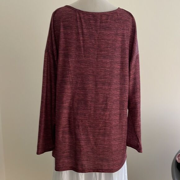 Cute maroon long sleeve top with animal print pocket gather in the front size L - Picture 5 of 6